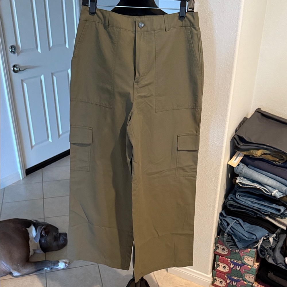 Calvin Klein women’s Cargo Pants
